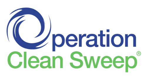 Logo du programme Operation Clean Sweep engagé pour le développement durable plasturgie — réduction des pertes de granulés, protection de l’environnement, bonnes pratiques industrielles, responsabilité écologique.